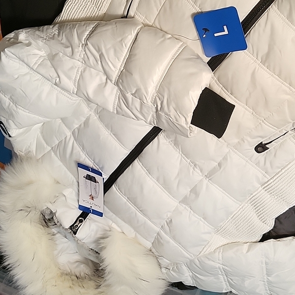 Nautica Jackets With Fur Detachable Hoods Last One Black XS New with Tags - Picture 15 of 15